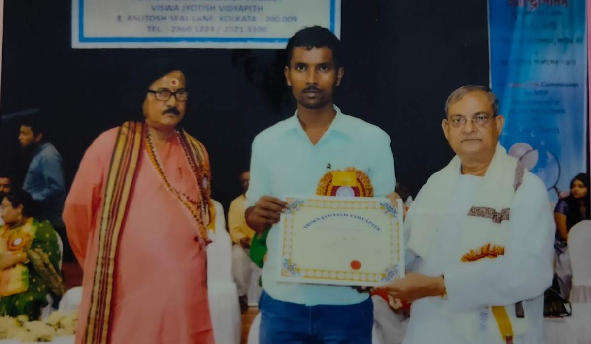 Astrologer & Best Palmist Dr. Prodyut Acharya